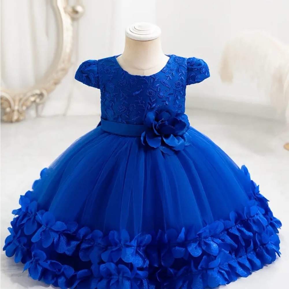 Girls dresses